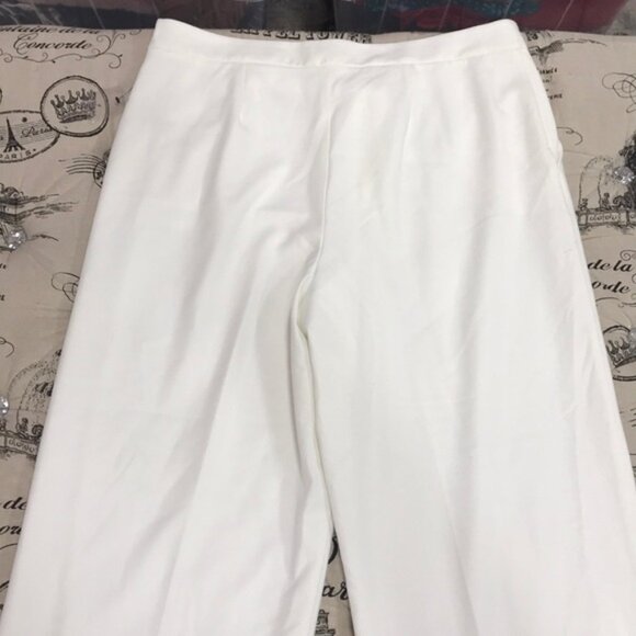 Vince Camuto Pintuck Detail Wide Leg Textured Twil - Picture 8 of 10